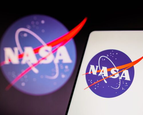 Nasa bans Chinese nationals from working on its space programs