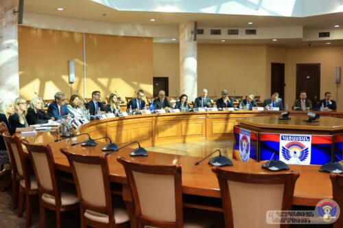 Сурен Папикян принял аккредитованных в НАТО послов