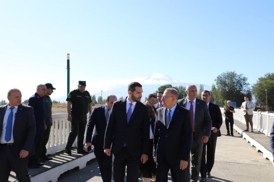 Turkey’s envoy arrives in Armenia via Margara crossing Turkey’s envoy arrives in Armenia via Margara crossing
