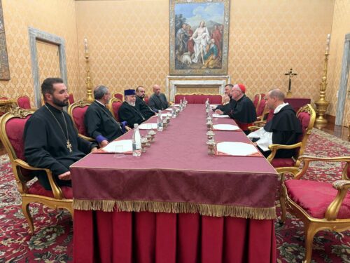 Վեհափառը Վատիկանում բարձրաձայնել է հայրենազրկված արցախցիների իրավունքների,  նաև՝ ռազմագերիների մասին