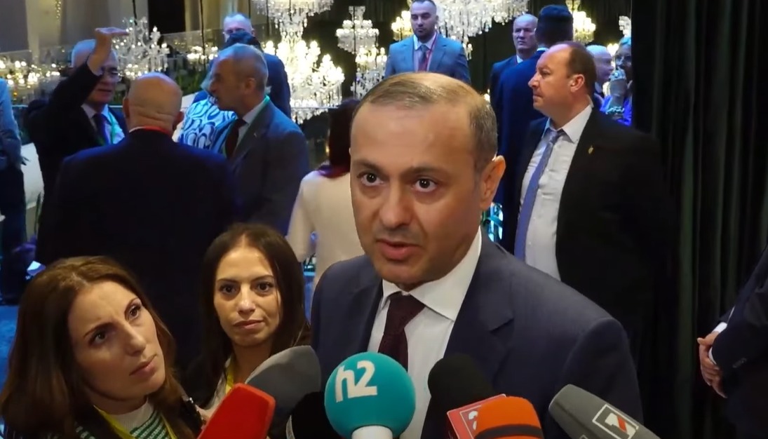 ԱԱԾ տնօրենը Բաքու այցի մասին կխոսի, եթե անհրաժեշտություն լինի․ Արմեն Գրիգորյանը մանրամասներ չհայտնեց ԱԱԾ տնօրենը Բաքու այցի մասին կխոսի, եթե անհրաժեշտություն լինի․ Արմեն Գրիգորյանը մանրամասներ չհայտնեց