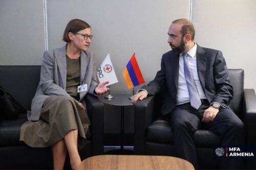 Արարատ Միրզոյանը ԿԽՄԿ նախագահի հետ քննարկել է Բաքվում պահվող գերիների ազատ արձակման հարցը