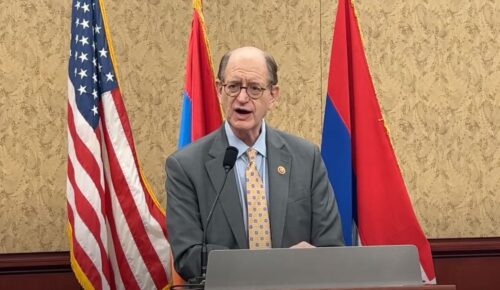 Никто не должен быть заключен в тюрьму за политическую деятельность: конгрессмен США высказался о задержании Самвела Карапетяна и священнослужителей