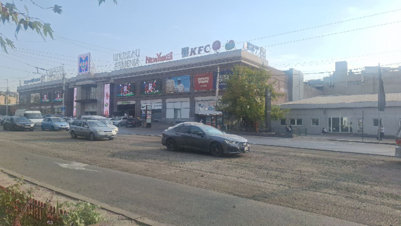 Գայի պողոտայի ասֆալտապատումը կավարտվի հոկտեմբերին․ քաղաքապետարանի պարզաբանումը՝ Երևանի բանուկ հատվածներում շինաշխատանքների մասին Գայի պողոտայի ասֆալտապատումը կավարտվի հոկտեմբերին․ քաղաքապետարանի պարզաբանումը՝ Երևանի բանուկ հատվածներում շինաշխատանքների մասին