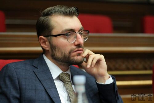 Депутатские полномочия Арена Мкртчяна прекращены