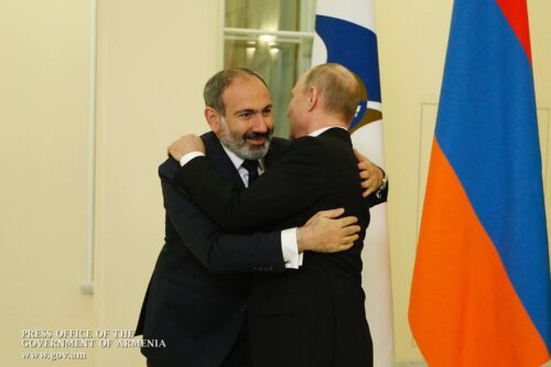Российско-армянские отношения основаны на добрых традициях дружбы и взаимного уважения: Путин поздравил Пашиняна
