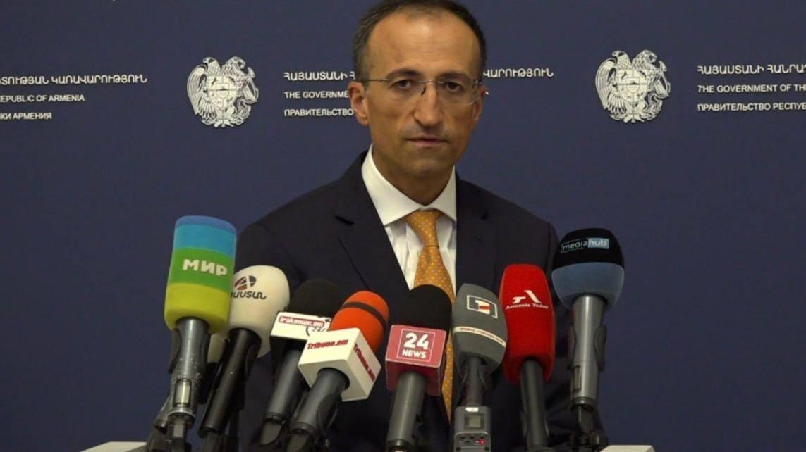 Վարչապետը որևէ սխալ բան չի ասել. նորանշանակ Թորոսյանը՝ Փաշինյանի՝ «կառավարությունը ես եմ» հայտարարության մասին Վարչապետը որևէ սխալ բան չի ասել. նորանշանակ Թորոսյանը՝ Փաշինյանի՝ «կառավարությունը ես եմ» հայտարարության մասին