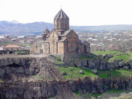 Կառավարության որոշմամբ և «կադաստրի թղթով»․ո՞ր կառույցի «բալանսում» է Հովհաննավանքը