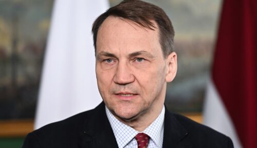 МИД Польши: Если Путин прилетит в Будапешт через Польшу на встречу с Трампом, его могут арестовать