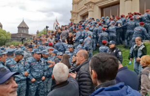 Ընդդիմադիր պատգամավորը տեսակցել է հոկտեմբերի 20-ի դեպքերի ժամանակ կալանավորված անձանց