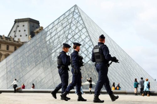 5 more arrested in Louvre heist case