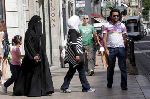 Власти Италии планируют запретить ношение бурки и никаба