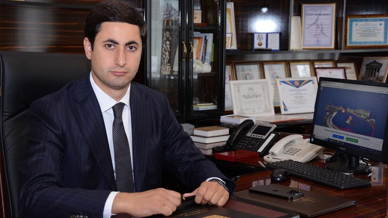 Շենգավիթի նախկին թաղապետը կգործակցի՞ այլ քաղաքական ուժերի հետ. Ռազմիկ Մկրտչյանի մեկնաբանությունը Շենգավիթի նախկին թաղապետը կգործակցի՞ այլ քաղաքական ուժերի հետ. Ռազմիկ Մկրտչյանի մեկնաբանությունը