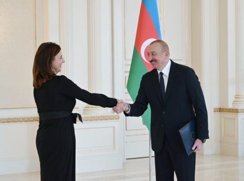 Новоназначенный глава делегации ЕС в Азербайджане поздравил Армению и Азербайджан с достижением Вашингтонских соглашений