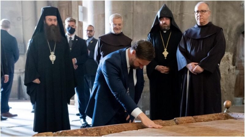 US vice president thanks Armenian, Greek and Catholic clergy in Jerusalem US vice president thanks Armenian, Greek and Catholic clergy in Jerusalem