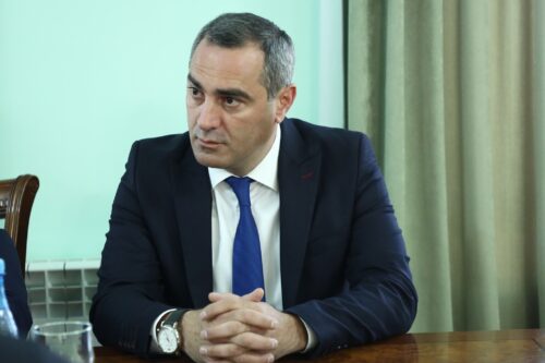 Кто сменит Вардана Гукасяна?