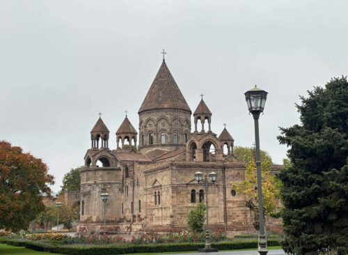 Քրեական հետապնդման գործողությունները հերթական դրսևորումն են իշխանությունների հակաեկեղեցական համակարգված արշավի. Արագածոտնի թեմը հայտարարություն է տարածել