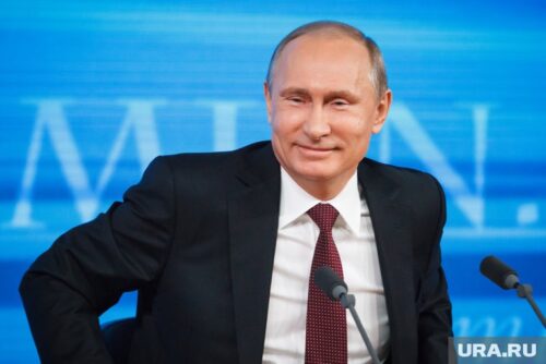 Peskov shares how Putin’s grandchildren congratulate their grandfather