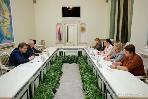 Посол России Копыркин встретился с прокурором Вардапетяном