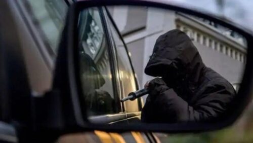 Երիտասարդները գողություն են արել շուրջ 40 մեքենայից ու տերերից գումար պահանջել