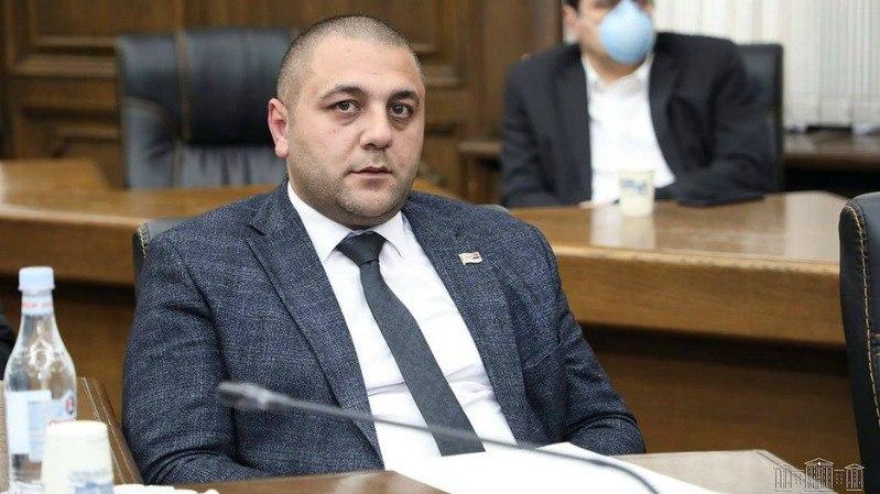 «Չեմ միջնորդելու, որ ազատ արձակեն».  ՔՊ-ական պատգամավոր Կարեն Սարուխանյանը՝ զոքանչի ձերբակալման մասին. News.am «Չեմ միջնորդելու, որ ազատ արձակեն».  ՔՊ-ական պատգամավոր Կարեն Սարուխանյանը՝ զոքանչի ձերբակալման մասին. News.am