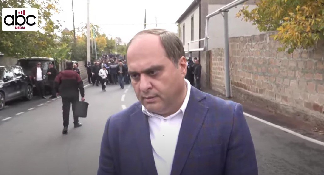 Ծեսը խոչընդոտելը քրեորեն պատժելի արարք է․ Արա Զոհրաբյան Ծեսը խոչընդոտելը քրեորեն պատժելի արարք է․ Արա Զոհրաբյան