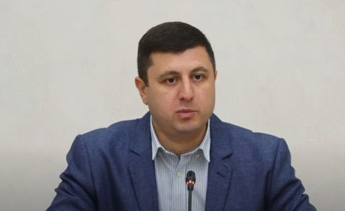 Тигран Абрамян: Не посещая «Ераблур», они проявляют неуважение к жертвам на государственном уровне, нанося удар по Вооружённым силам