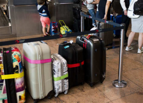 Задержанные в московском аэропорту граждане Азербайджана: посольство отреагировало на инцидент