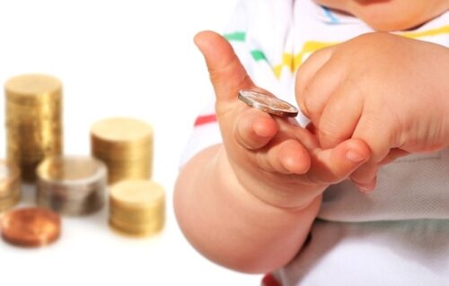 Ребёнка, проглотившего монету, доставили в Ереван, его удалось спасти