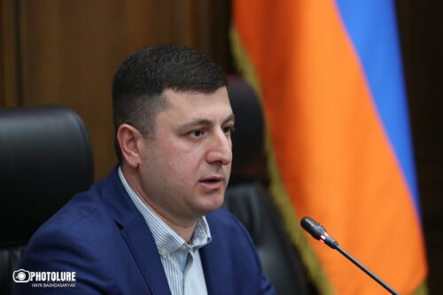 Իշխանությունն ապօրինի կալանավորված կնոջ նկատմամբ նողկալի պահվածք է դրսևորում․ պատգամավոր