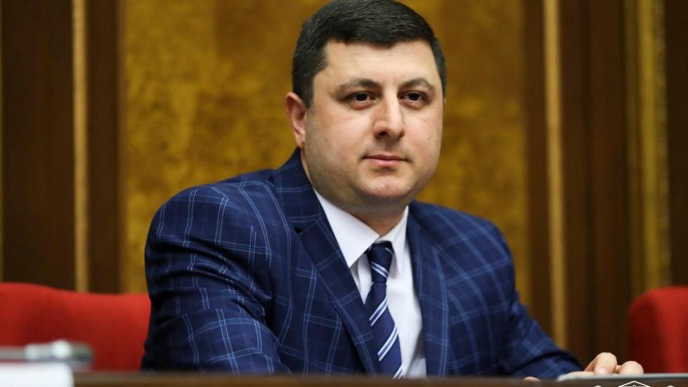 Նարեկին ու Վազգենին ուղղված ռեպլիկներից հասկանալի էր՝ ձերբակալվելու են․ Տիգրան Աբրահամյան Նարեկին ու Վազգենին ուղղված ռեպլիկներից հասկանալի էր՝ ձերբակալվելու են․ Տիգրան Աբրահամյան