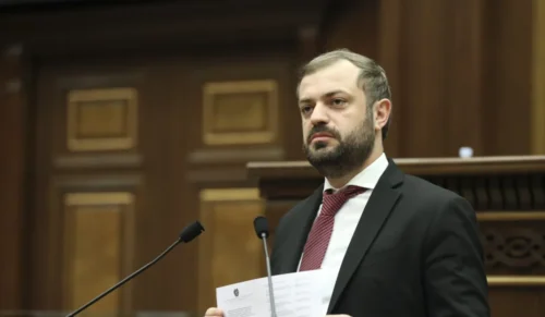 Папоян: В настоящее время пшеница российского производства перевозится по железной дороге из России в Армению через Азербайджан