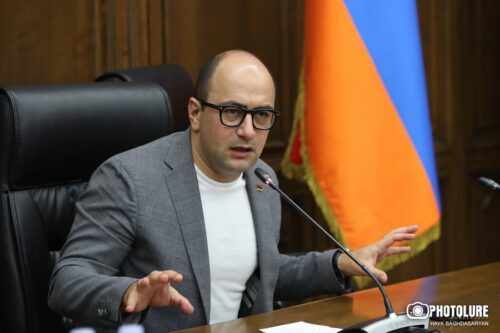 Փաշինյանը հլու-հնազանդ կատարում է միջազգային կենտրոնների ուզածը, դրա համար էլ նրանք լռում են քաղբանտարկյալների հարցով․ Մամիջանյան