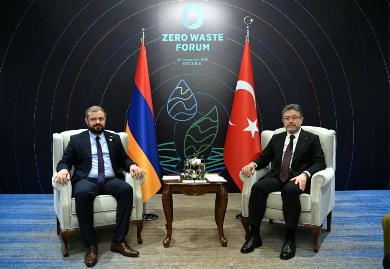 Регулярные контакты между Арменией и Турцией важны: Папоян встретился с турецким коллегой Регулярные контакты между Арменией и Турцией важны: Папоян встретился с турецким коллегой