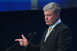 Ուկրաինան չի կարող իրեն թույլ տալ անկախությունը կորցնելու շքեղությունը, բայց նաև չի կարող թույլ տալ ժողովրդավարությունը կորցնելու շքեղությունը․ Պորոշենկո