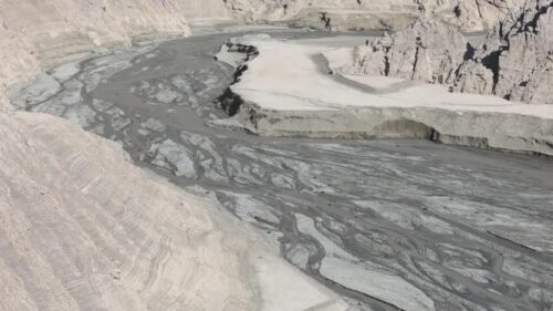 Iran begins to artificially produce rain amid drought