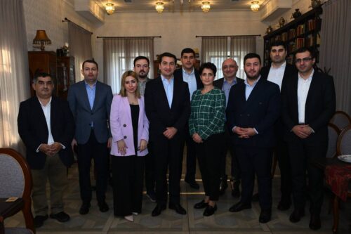 Բաքվում հայ փորձագետները հանդիպել են Հաջիևի հետ