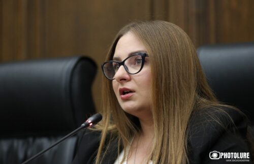 Кристине Варданян: Анна Вардапетян не будет участвовать в парламентских слушаниях по политзаключенным, она «занята»