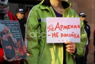 Gas mask protest held in Yerevan (photos)