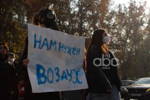 Gas mask protest held in Yerevan (photos)