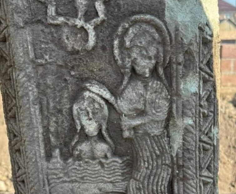 В общине Лернаовит Лорийской области при замене газовых труб обнаружен уникальный памятник раннего средневековья (фото) В общине Лернаовит Лорийской области при замене газовых труб обнаружен уникальный памятник раннего средневековья (фото)