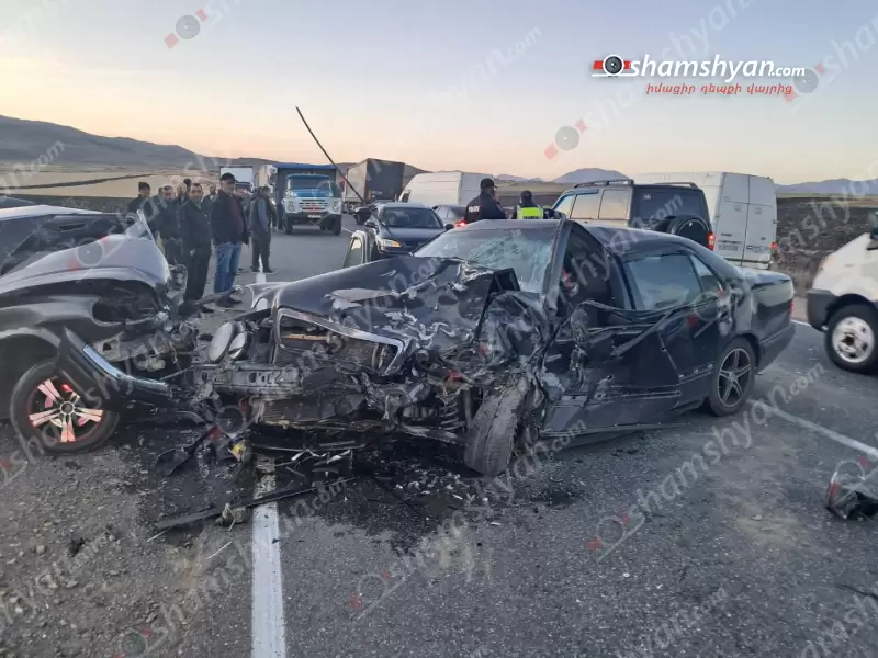 3 զոհ, 3 վիրավոր՝ Արագածոտնի մարզում․ բախվել են «Mercedes»-ն ու «GAZ 3110»-ը 3 զոհ, 3 վիրավոր՝ Արագածոտնի մարզում․ բախվել են «Mercedes»-ն ու «GAZ 3110»-ը