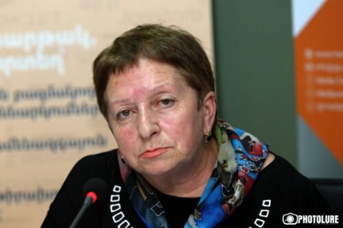 Пашинян хочет сказать: «Я есть суд в политически чувствительных делах»: правозащитник