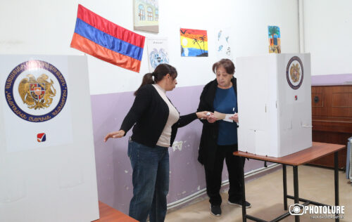 Опубликованы предварительные результаты голосования на 44 избирательных участках