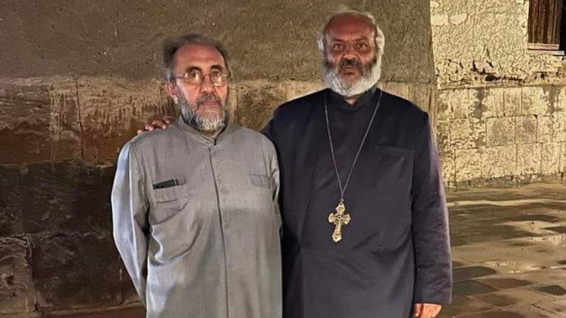 Սրբազանների ուղերձը նույնն է՝ մնալ Հայ Առաքելական Սուրբ Եկեղեցու կողքին. պատգամավորը տեսակցել է Միքայել և Բագրատ սրբազաններին