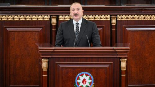 Алиев: Азербайджан экспортирует продукцию военного назначения во многие страны