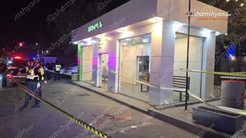 В Абовяне двое молодых людей получили ножевые ранения: жизнь 24-летнего мужчины спасти не удалось