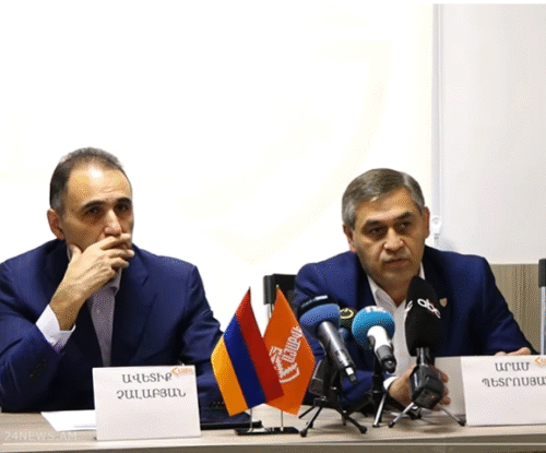 Плакаты конкурентов повреждаются, а глава общины «Хой» раздаёт ценные подарки: «АйяКве» о предвыборной кампании в Вагаршапате