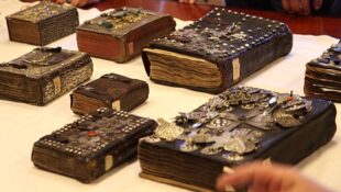 15-րդ դարի Ավետարանը հափշտակվել է անհայտ անձանց կողմից. Մատենադարան