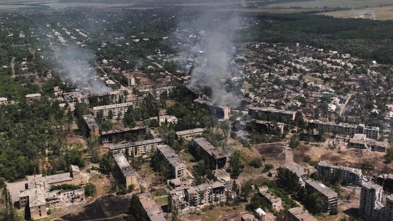 Le Monde: Украина готова принять демилитаризованную зону на Донбассе в обмен на прекращение войны Le Monde: Украина готова принять демилитаризованную зону на Донбассе в обмен на прекращение войны